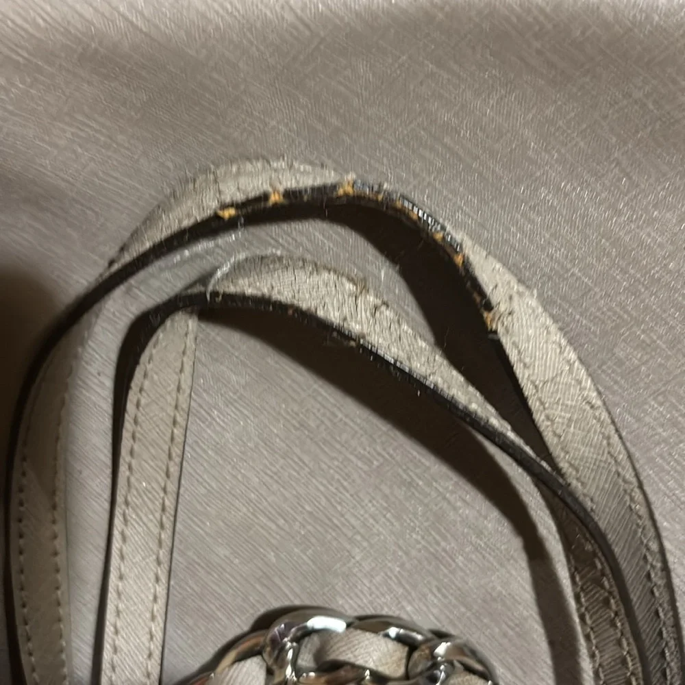 Michael Kors Cream Tote with Elegant Chain Accents